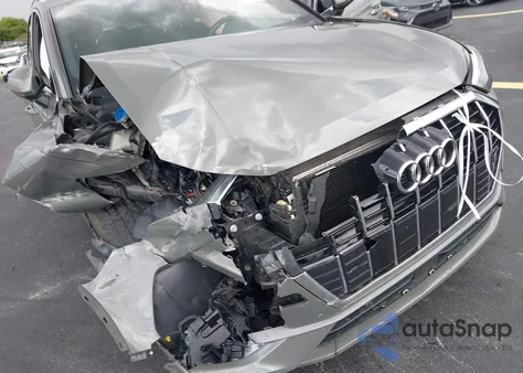 2020 Audi Q3 Premium 45 Tfsi S Line Quattro Tiptronic z USA, uszkodzony, nr VIN WA1DECF34L1078845